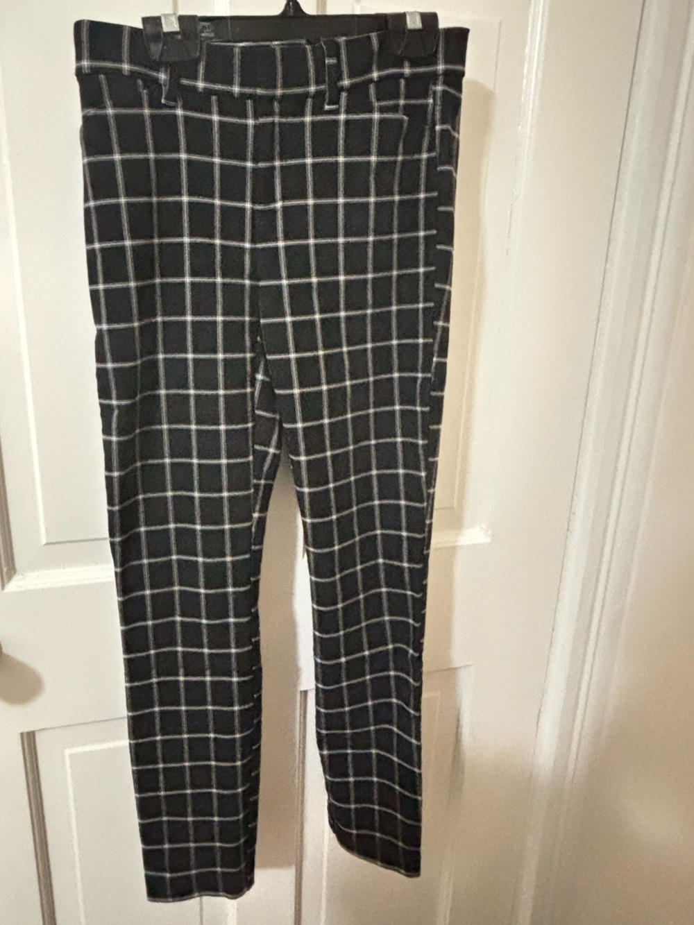 GAP women’s Black Plaid Casual Pants